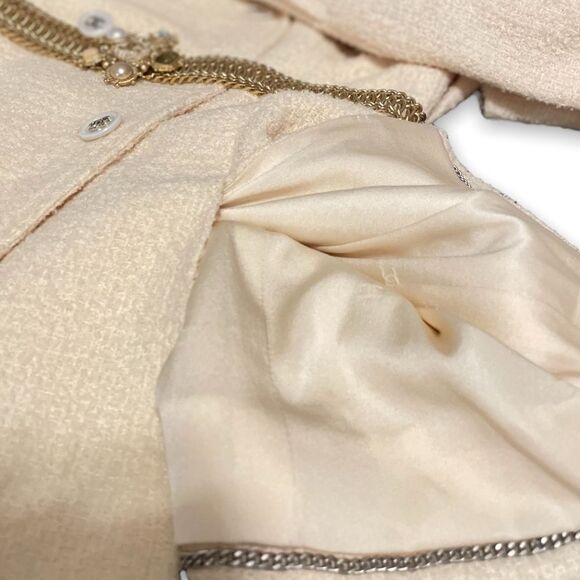 ❤️SOLD❤️Vintage CHANEL Tweed Pleated Blazer with inner chainlink lower trim - Picture 7 of 12